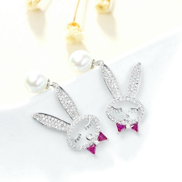Silver plated pink white crystal pearl Bunny bow tie earrings with silver post - Picture 4 of 8